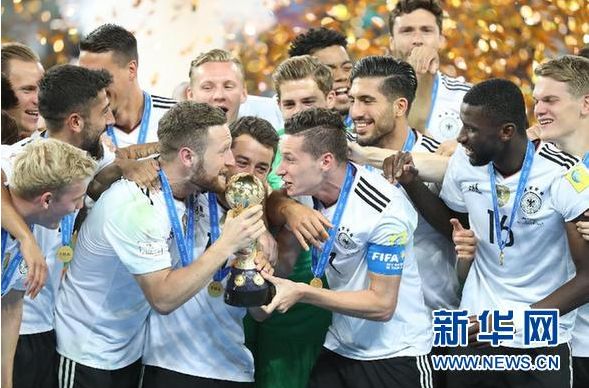 足球比分世界纪录的全场比赛_世界杯足球冠军历史比分_足球比分历史数据