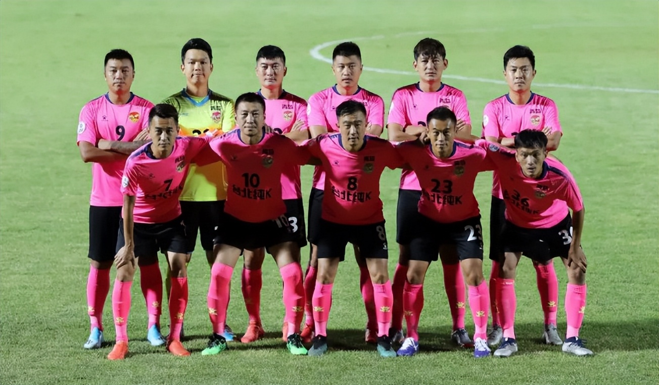 济南青岛篮球联赛冠军_篮球济南联赛青岛冠军名单_篮球济南联赛青岛冠军是谁