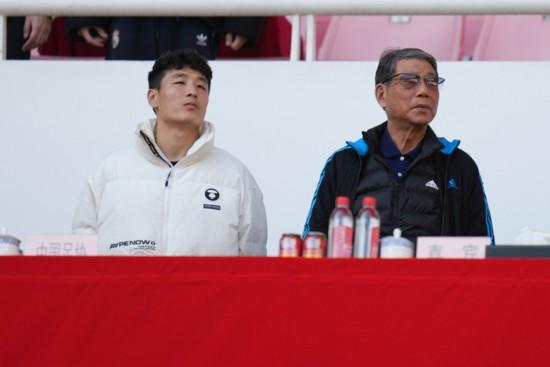 足球冠军运动全国会员多少钱_全国足球冠军是谁_全国足球运动会冠军