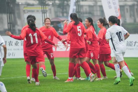 全国足球冠军是谁_全国足球运动会冠军_足球冠军运动全国会员多少钱