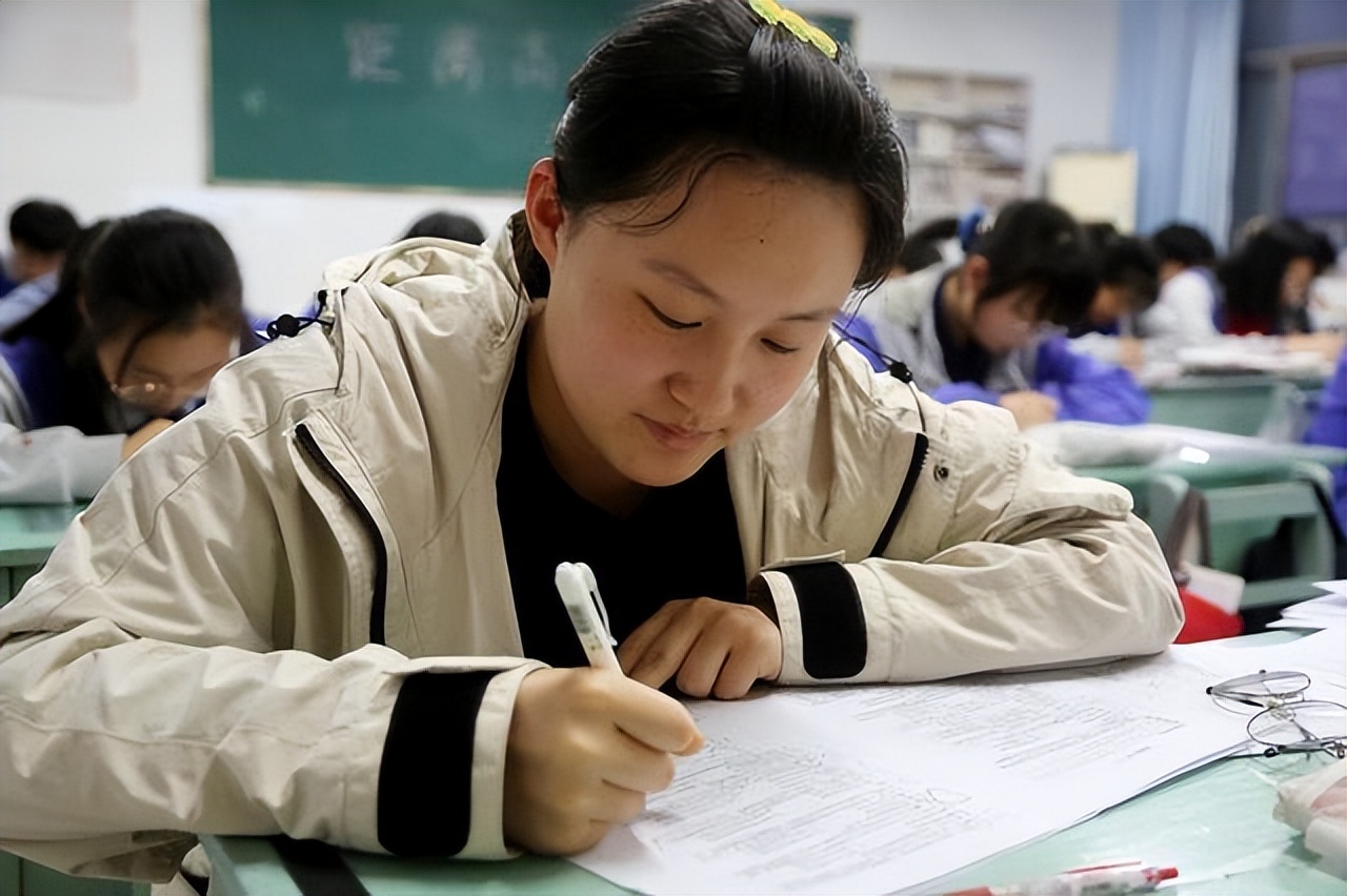 小富家庭生活日常_富家生活小说_小富家庭标准