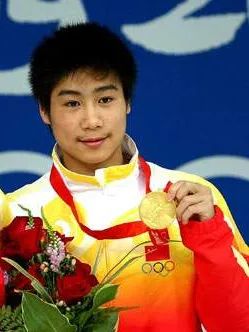 如何评价游泳冠军女子_游泳女子冠军评价语_游泳女子冠军评价视频