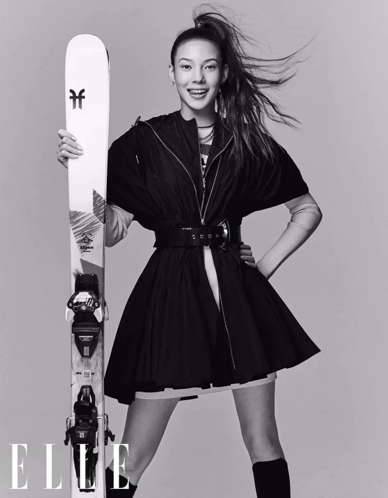 前举重冠军街头卖艺_举重运动员街头卖艺_举重冠军流落街头