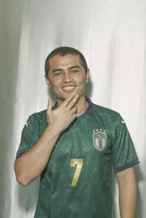 足球男孩儿_足球男孩冠军比赛图片_男孩足球比赛冠军