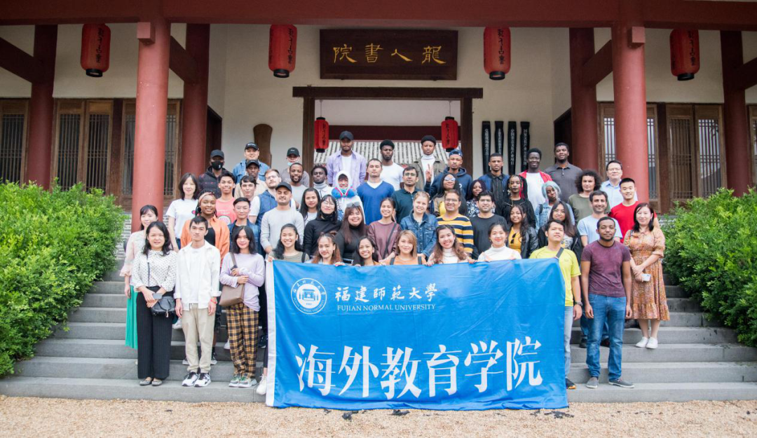 足球男孩冠军比赛图片_足球男孩儿_男孩足球比赛冠军