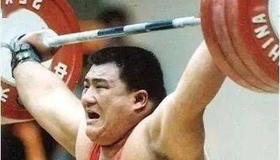 大力士和举重冠军谁力气大_举重冠军大力士没有奖金吗_举重冠军为什么没有大力士