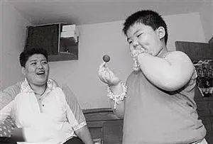 大力士和举重冠军谁力气大_举重冠军大力士没有奖金吗_举重冠军为什么没有大力士