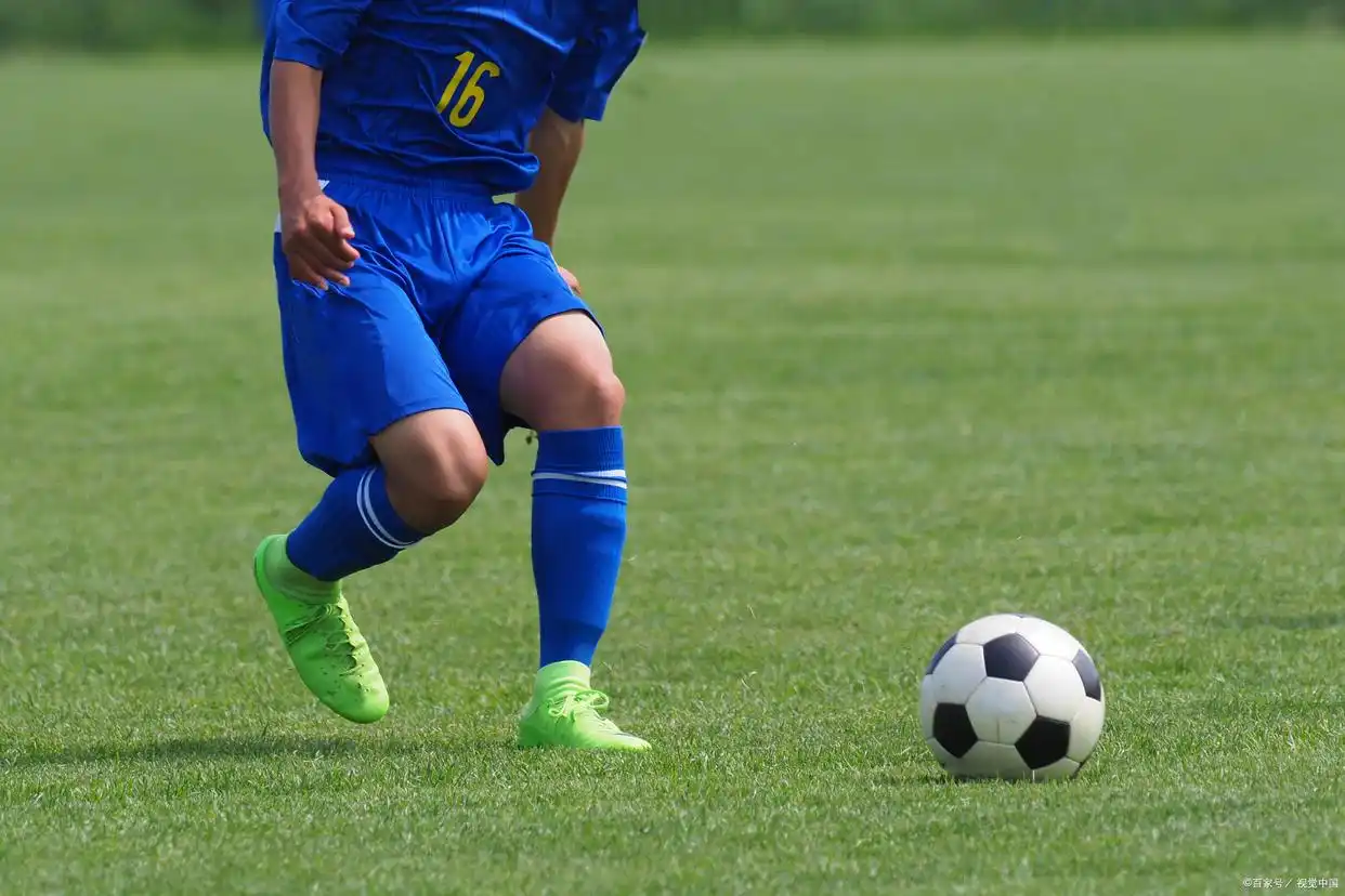 足球技巧名称比如倒挂金钩_足球技巧名词_足球技巧名称