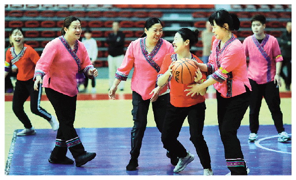 三人篮球有没有走步_篮球三人战术跑位图_三人篮球有走步规则