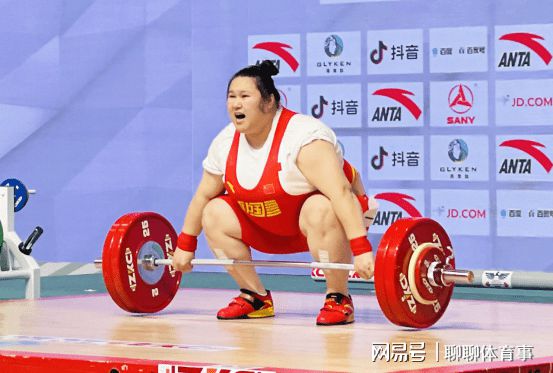 女子举重跨性别选手_跨性别举重选手决赛被提前淘汰_跨性别女子举重冠军视频