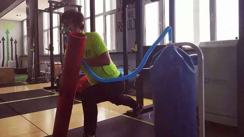 做有氧运动会缺氧吗_有氧运动时吸氧_没有氧气做有氧运动