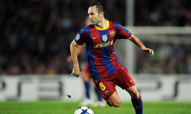 足球球员冠军排行榜_足球谁是冠军_冠军足球球员搭配