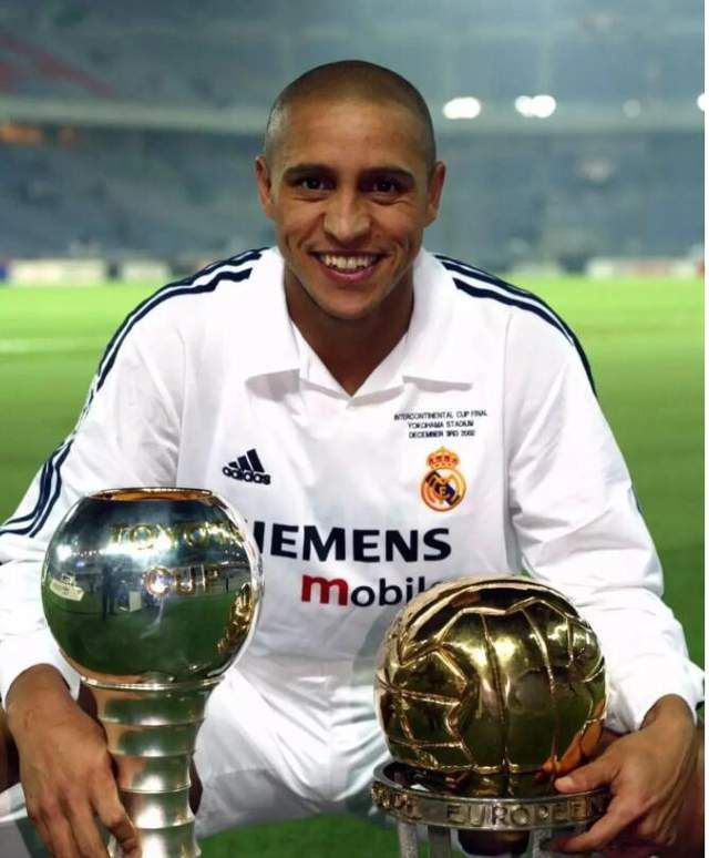 足球球员冠军排行榜_冠军足球球员搭配_足球谁是冠军