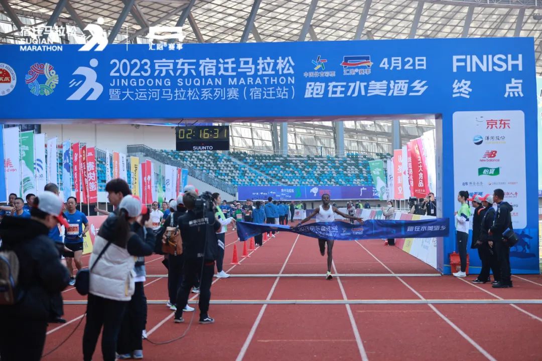 马拉松 水站_马拉松提供水的地方叫什么_马拉松水站间隔多少