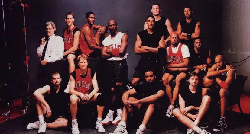nba历史最豪华球队_篮球历史豪华阵容排名最新_nba阵容最豪华的球队