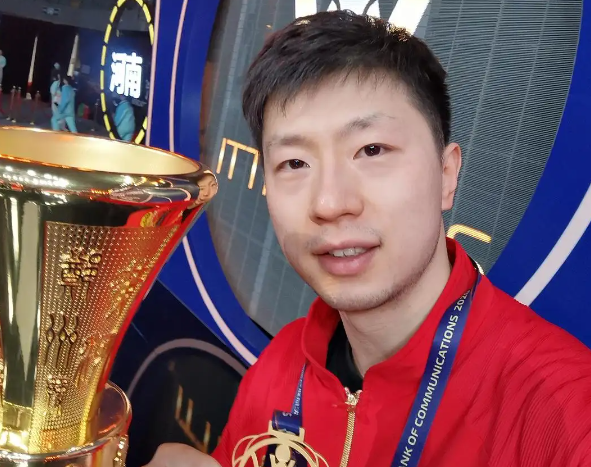 举重李丽花_举重女子冠军李莉个人资料_女子举重冠军李莉