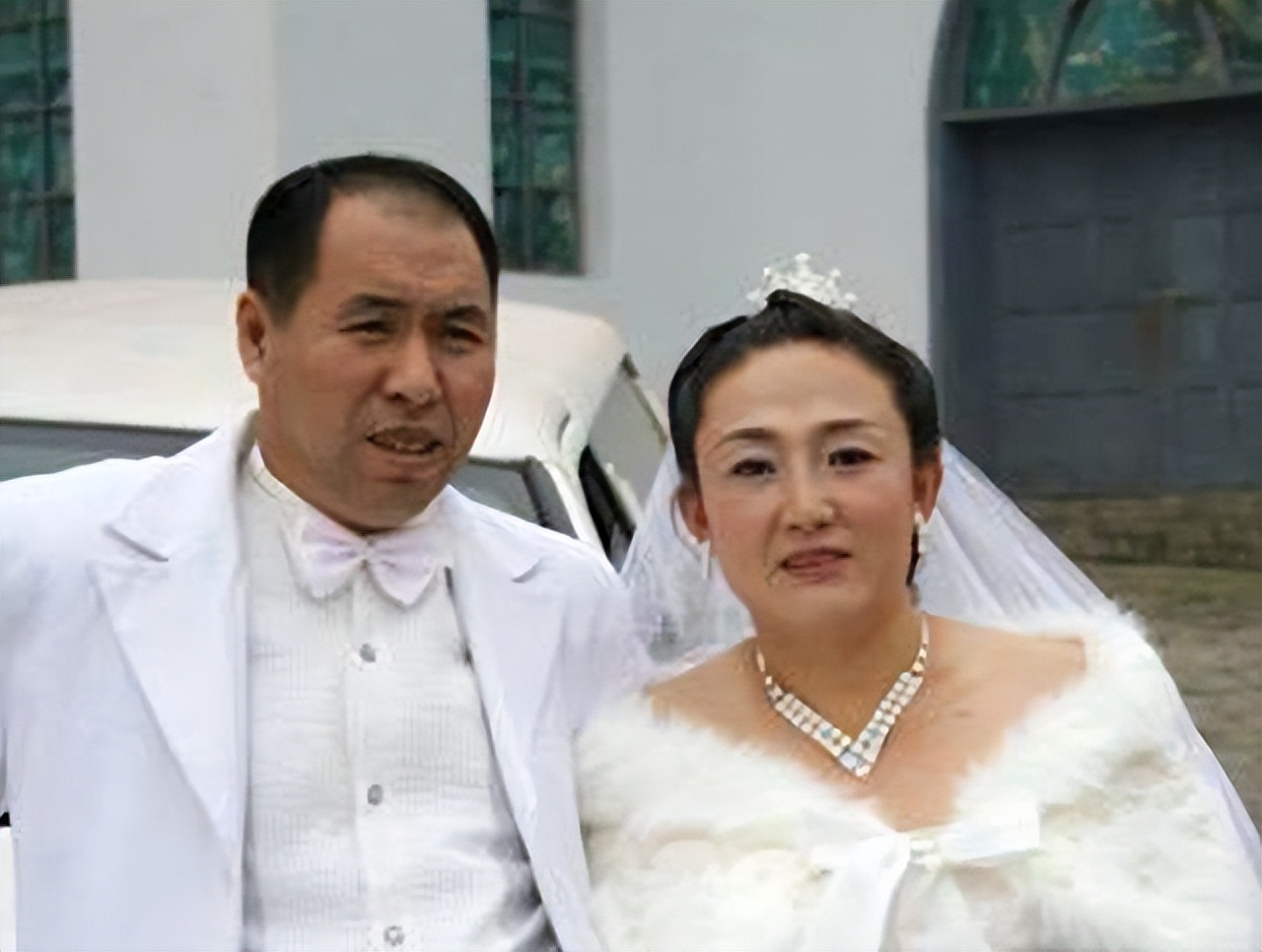 举重冠军去搓澡_举重冠军沦落街头_沦落成搓澡的举重冠军