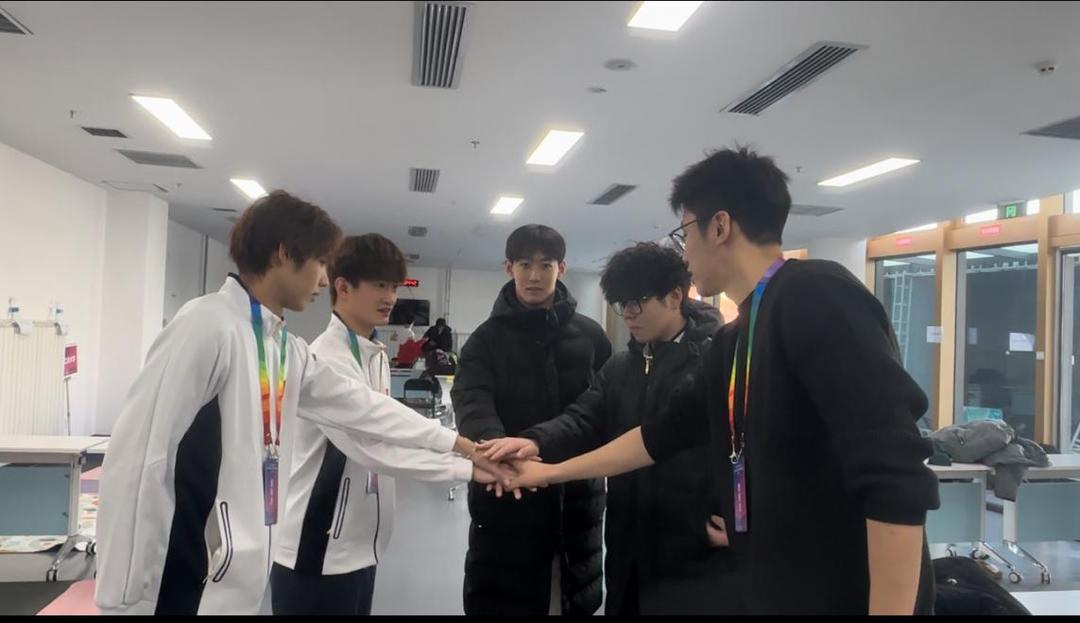 游泳冠军2021_游泳获冠军_游泳冠军2020年